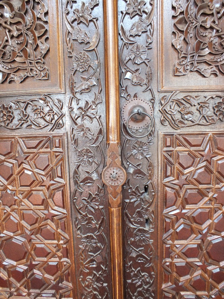 Ahşap Osmanlı,Selçuklu ve Kündekari tarzı oymalı cami kapısı imalatı