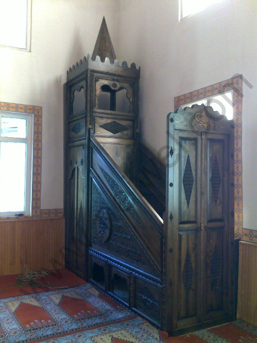 Neiwel Ahşap Cami Minberi