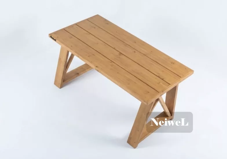 En Özel Doğal Ahşap Yemek Masaları Neiwel’de...